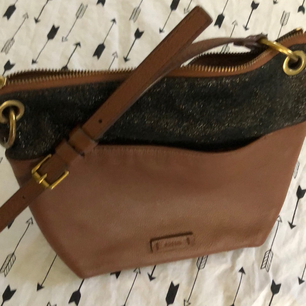 Fossil purse